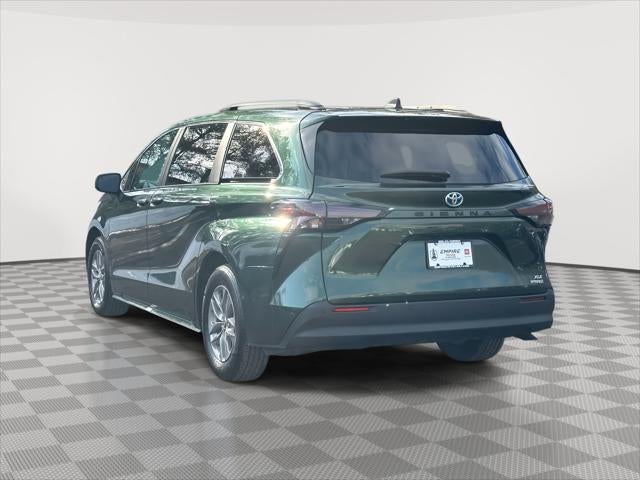 2024 Toyota Sienna XLE