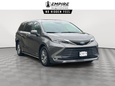 2021 Toyota Sienna XLE
