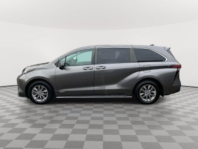 2021 Toyota Sienna XLE