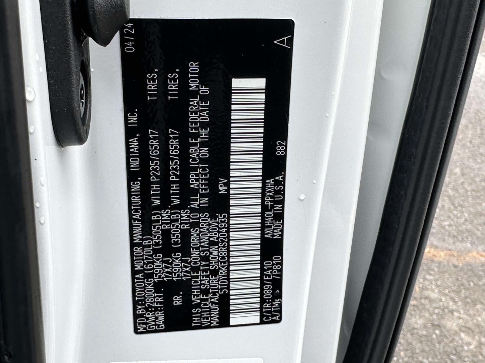 2024 Toyota Sienna XLE