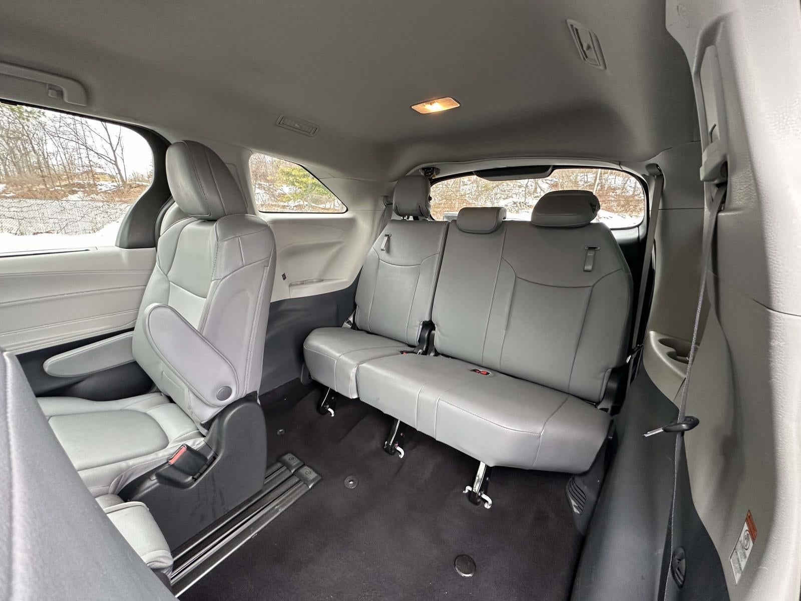 2024 Toyota Sienna XLE