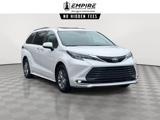 2024 Toyota Sienna XLE