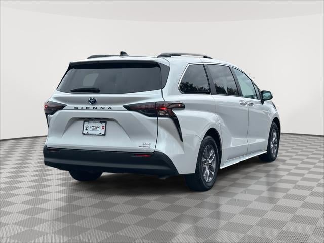2024 Toyota Sienna XLE