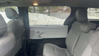 2025 Toyota Sienna XLE 8 Passenger