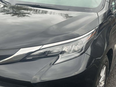 2025 Toyota Sienna XLE 8 Passenger