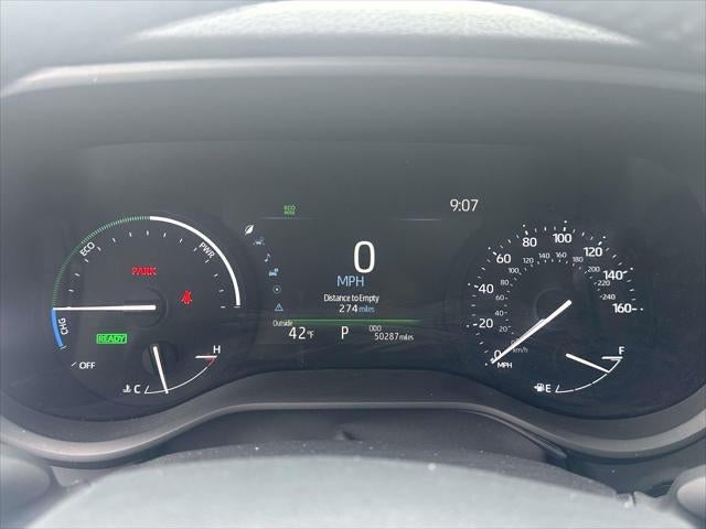 2025 Toyota Sienna XLE 8 Passenger