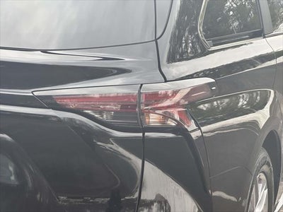 2025 Toyota Sienna XLE 8 Passenger