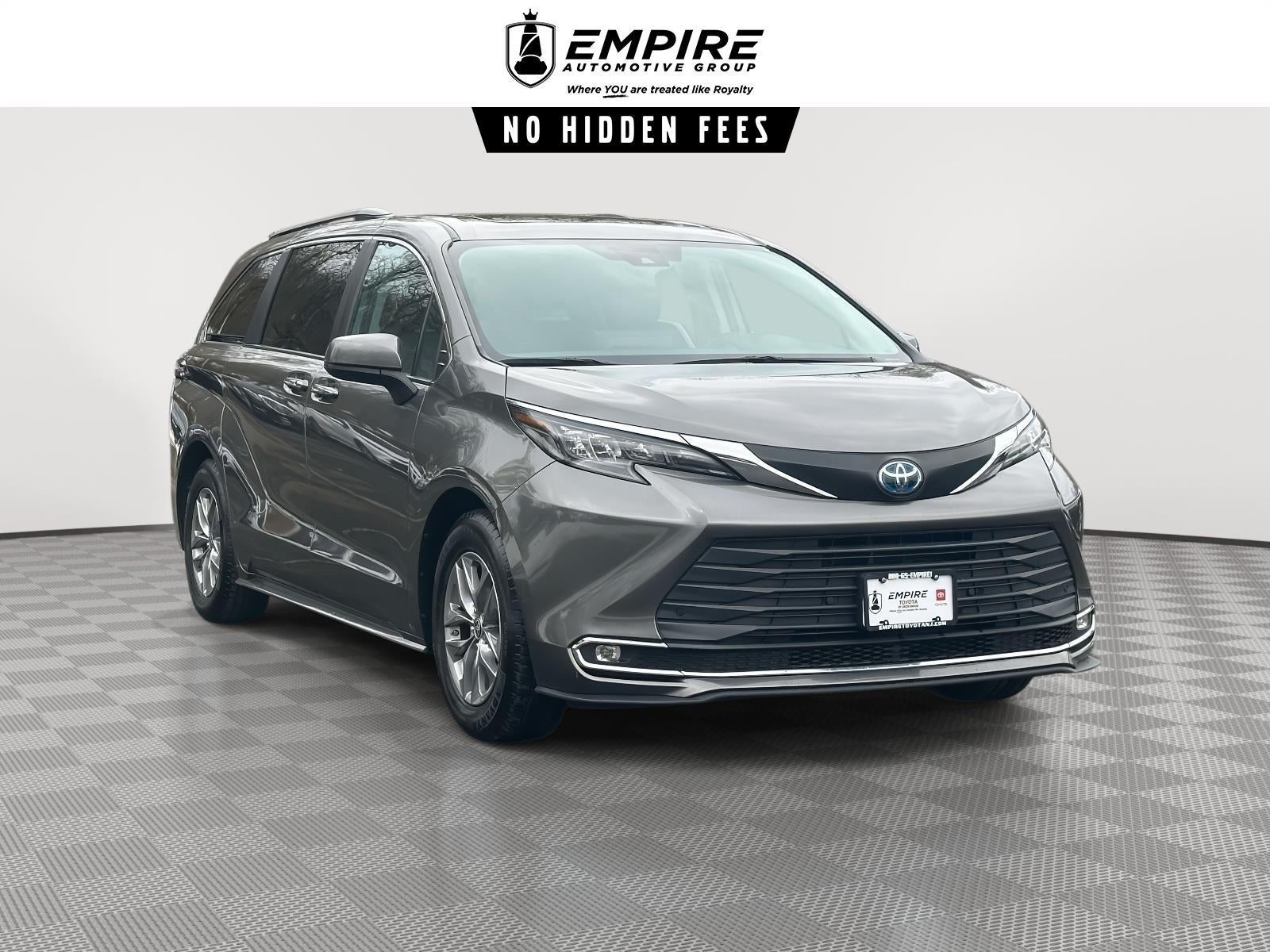 2024 Toyota Sienna XLE