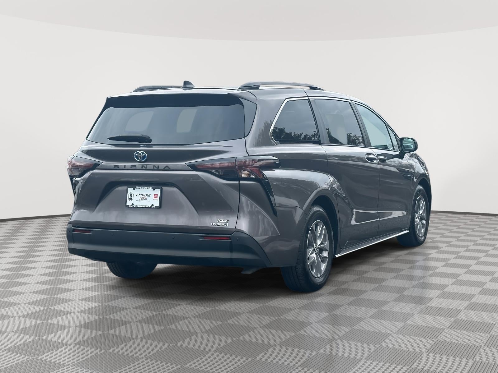 2024 Toyota Sienna XLE