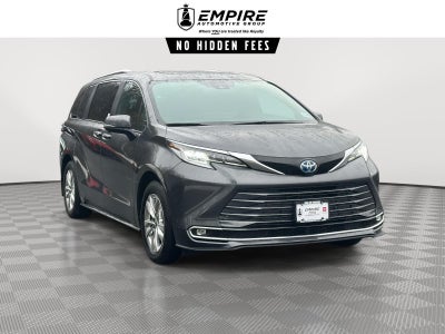 2025 Toyota Sienna Limited