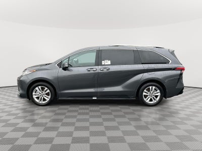 2025 Toyota Sienna Limited