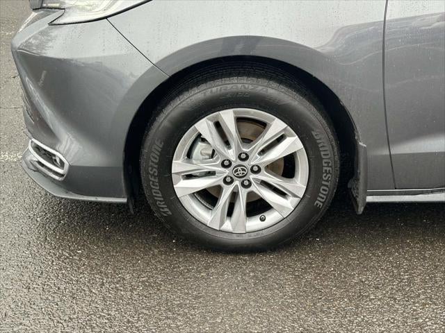2025 Toyota Sienna Limited