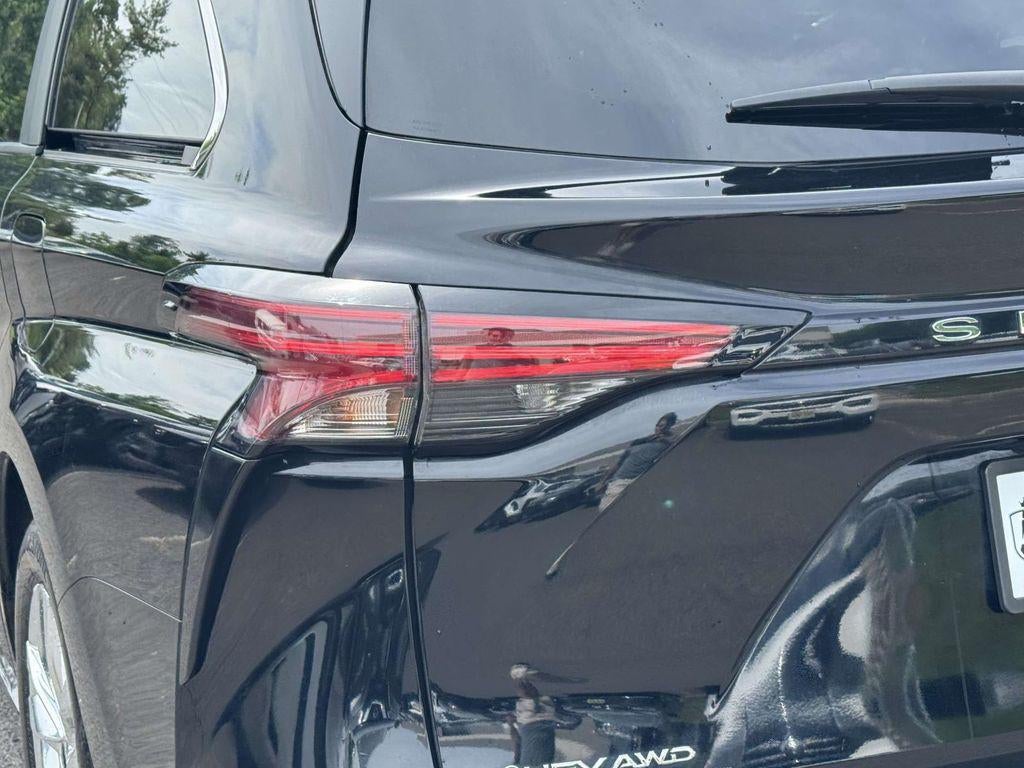 2025 Toyota Sienna Limited