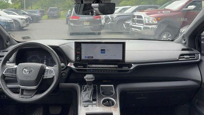 2025 Toyota Sienna Limited
