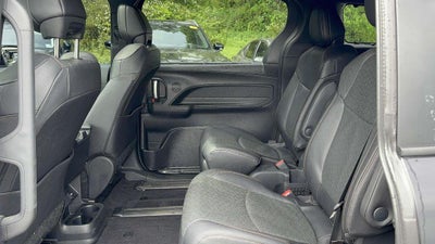 2025 Toyota Sienna Limited