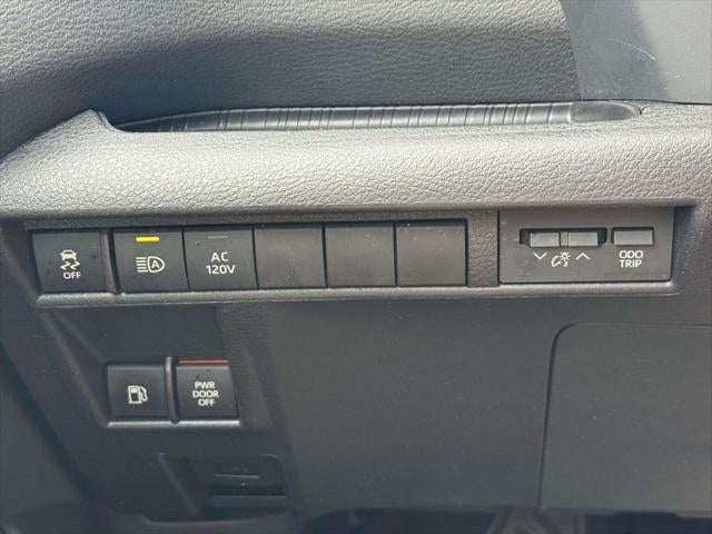 2025 Toyota Sienna Limited