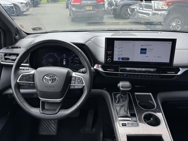 2025 Toyota Sienna Limited