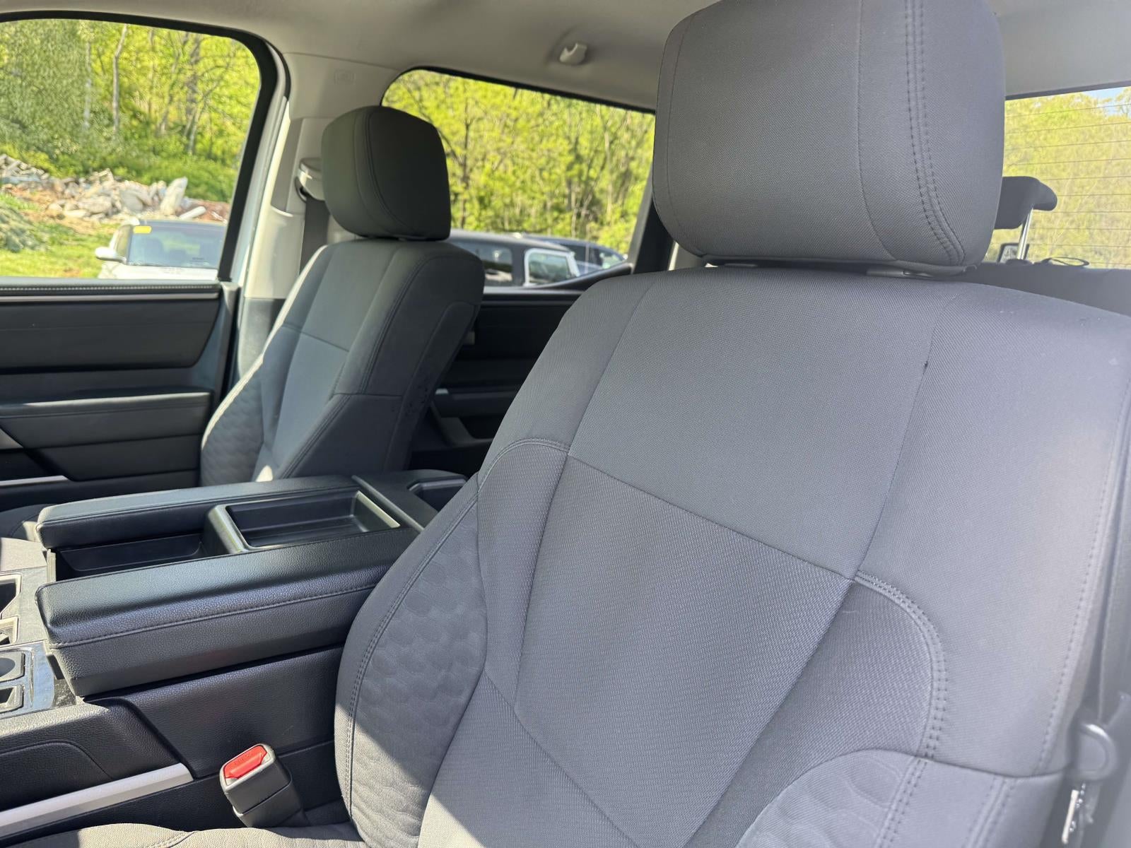 2022 Toyota Tundra SR5