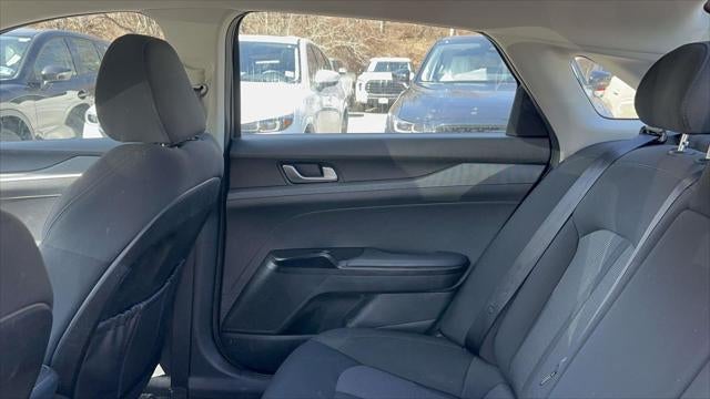 2022 Kia K5 LXS