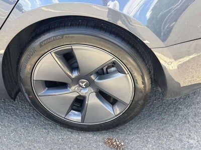 2022 Tesla Model 3 Long Range Dual Motor All-Wheel Drive