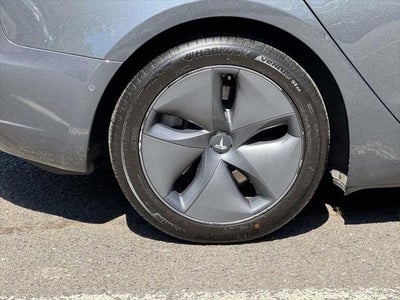 2022 Tesla Model 3 Long Range Dual Motor All-Wheel Drive