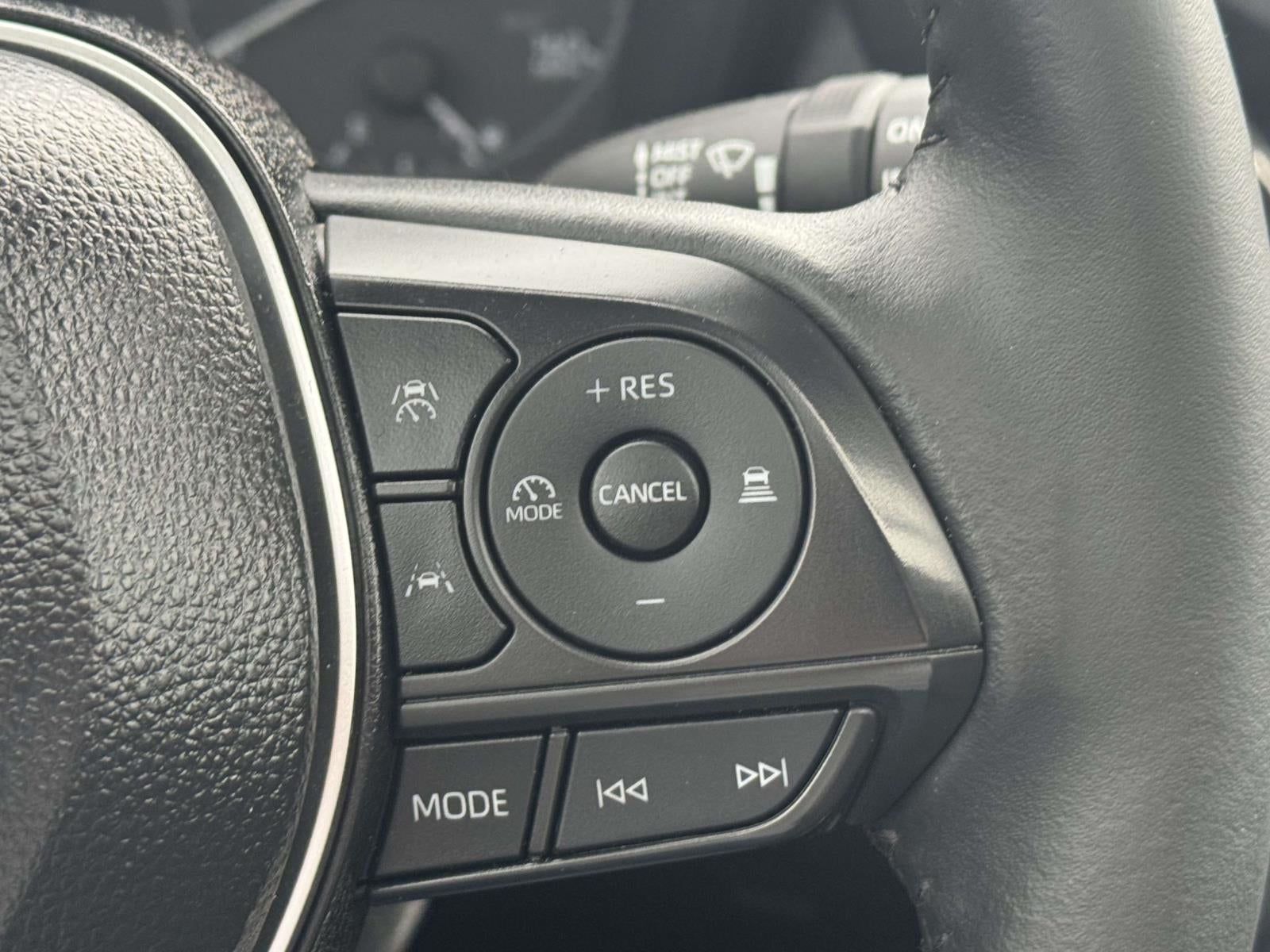 2025 Toyota Corolla Cross LE