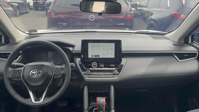 2025 Toyota Corolla Cross LE