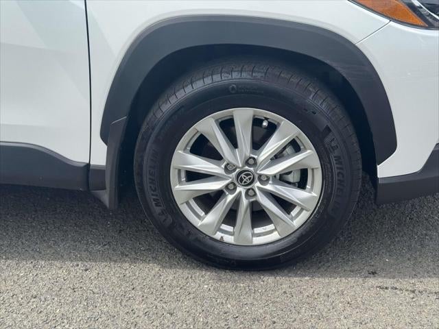 2025 Toyota Corolla Cross LE