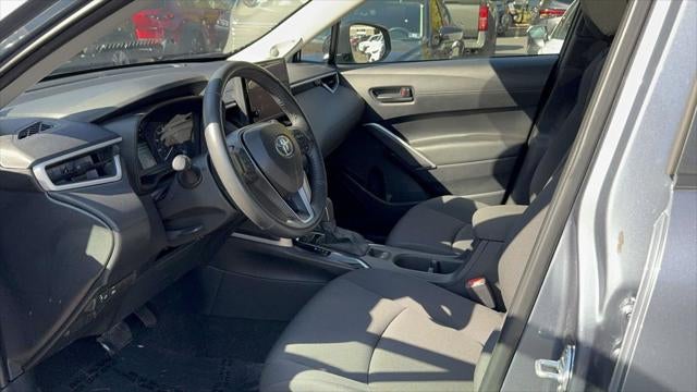 2025 Toyota Corolla Cross LE