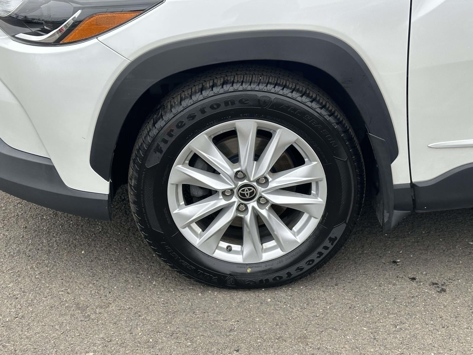 2023 Toyota Corolla Cross LE