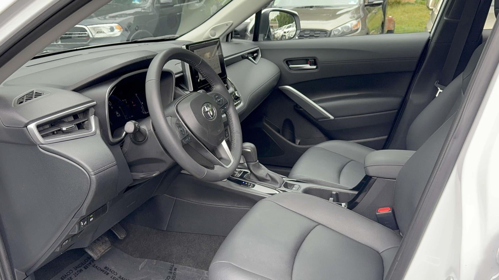 2024 Toyota Corolla Cross XLE