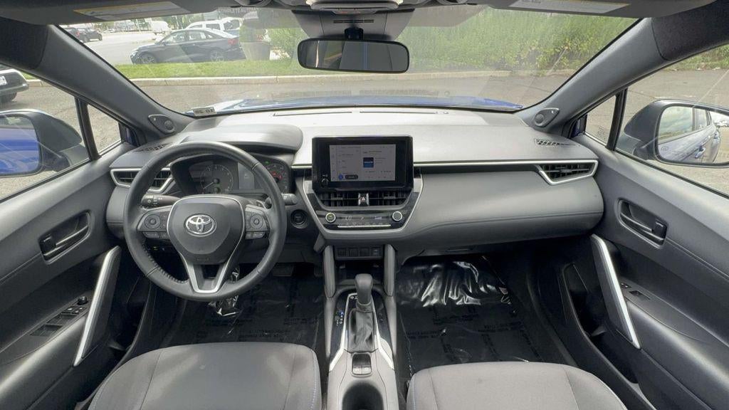 2024 Toyota Corolla Cross Hybrid SE
