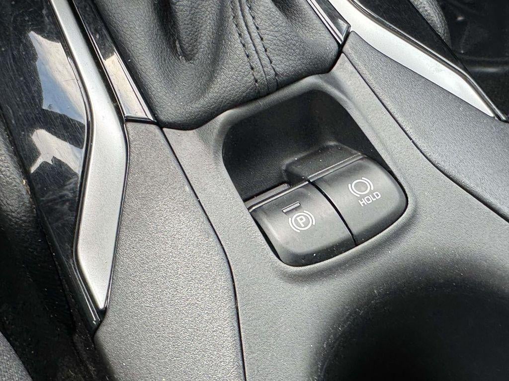 2024 Toyota Corolla Cross Hybrid SE