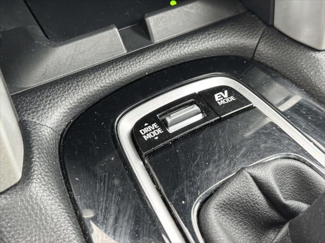 2024 Toyota Corolla Cross Hybrid SE