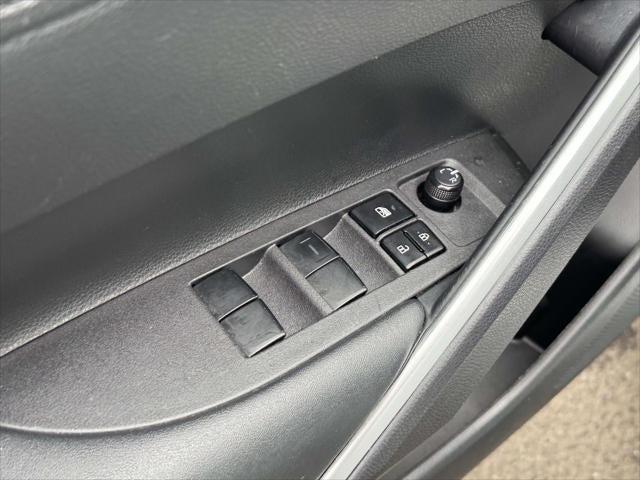 2024 Toyota Corolla Cross Hybrid SE