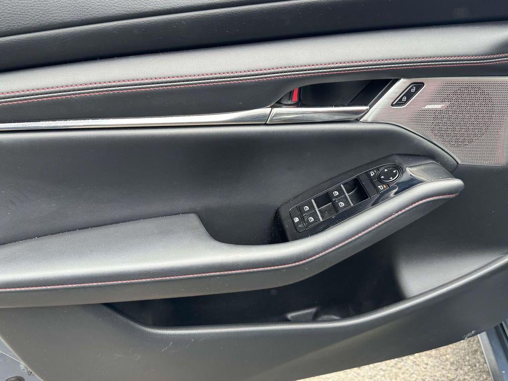 2023 Mazda Mazda3 Hatchback 2.5 S Carbon Edition