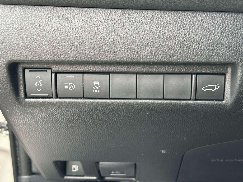 2023 Toyota Venza XLE