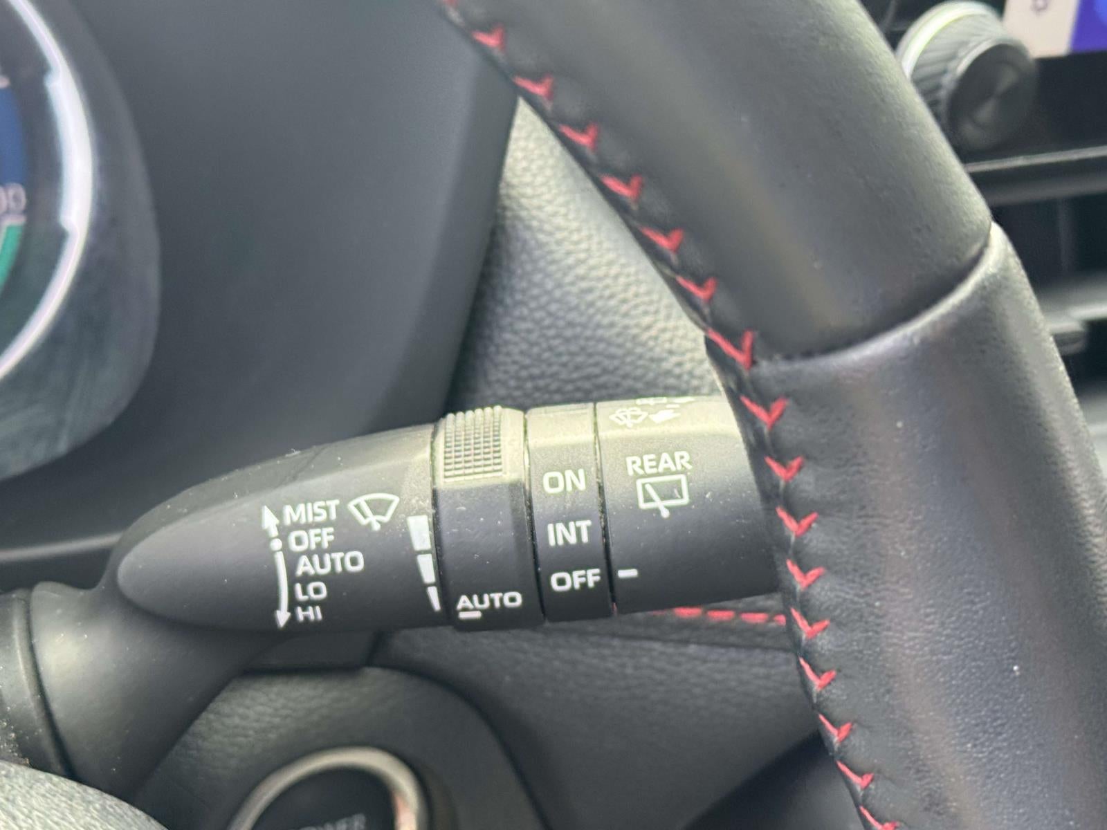 2024 Toyota RAV4 Prime SE