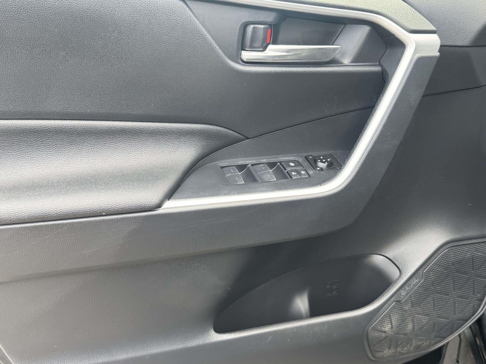 2024 Toyota RAV4 Prime SE