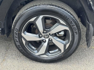 2024 Toyota RAV4 Prime SE