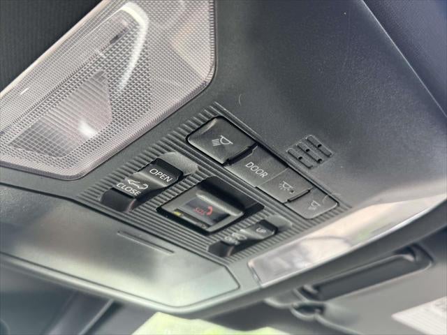 2024 Toyota RAV4 Prime SE