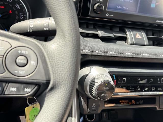 2022 Toyota RAV4 Hybrid LE