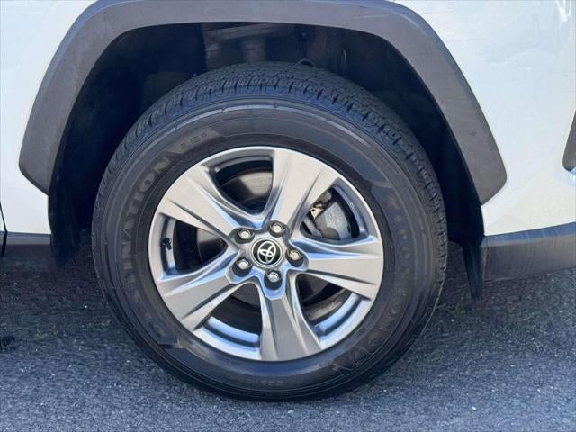 2022 Toyota RAV4 Hybrid LE