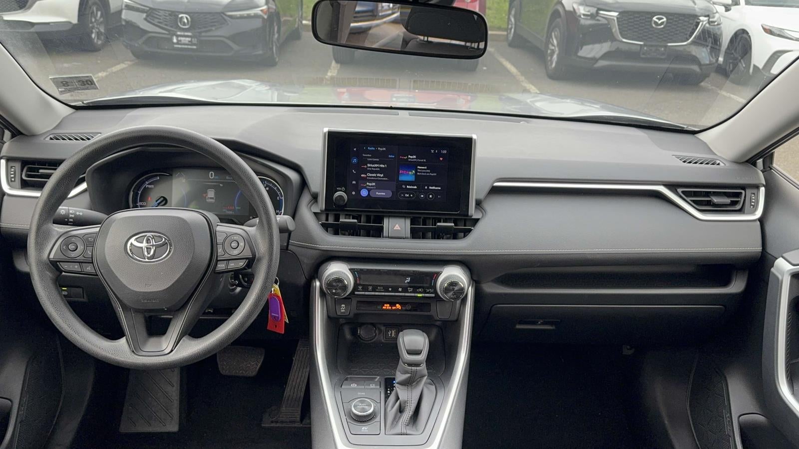 2025 Toyota RAV4 Hybrid LE