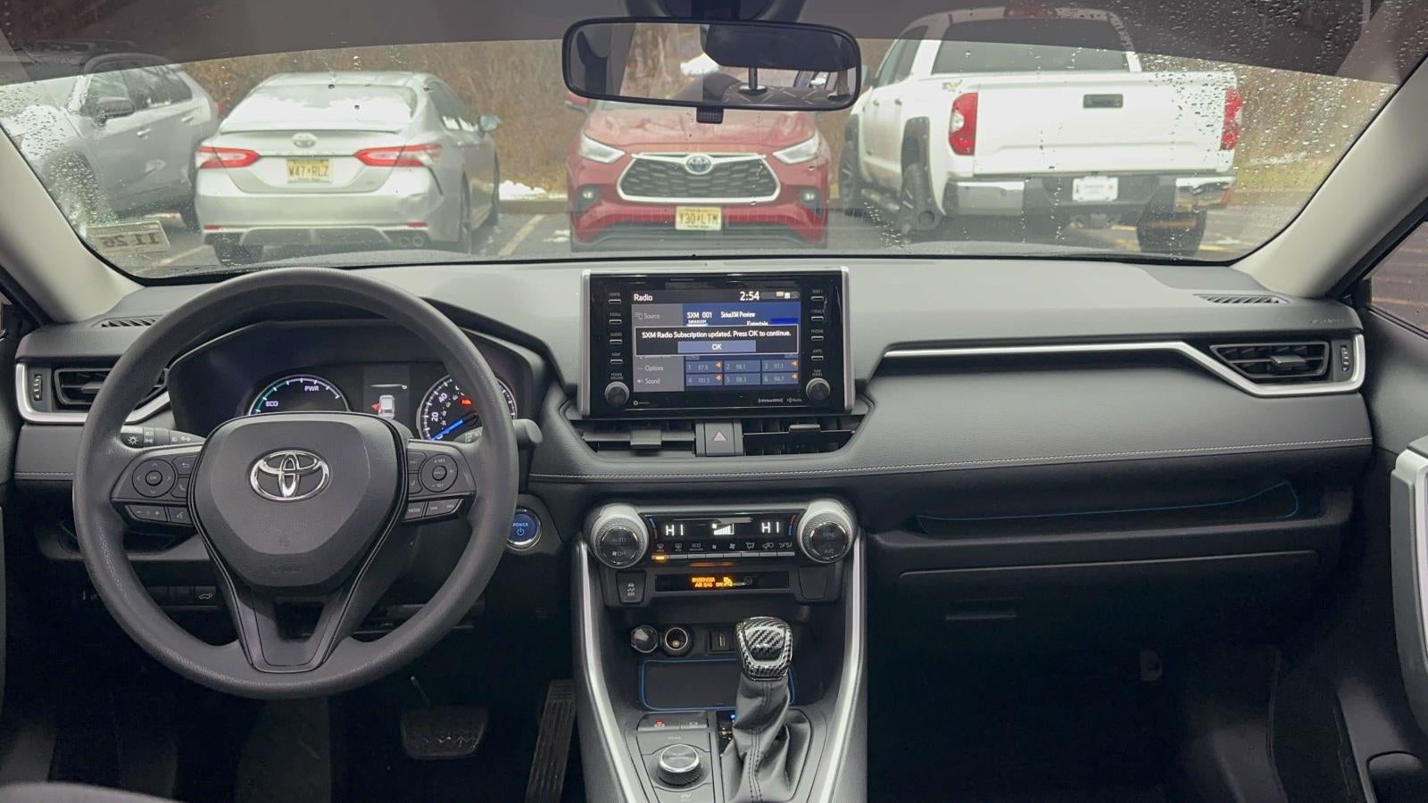 2021 Toyota RAV4 Hybrid XLE