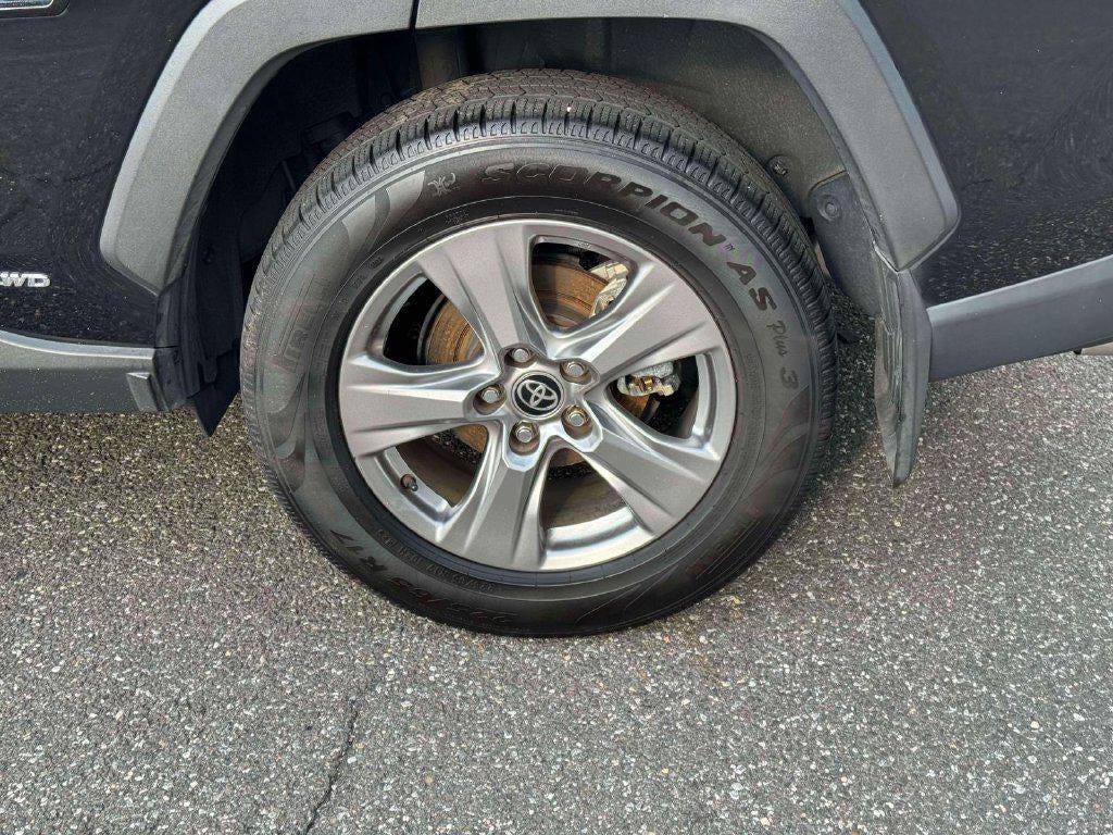 2023 Toyota RAV4 Hybrid XLE