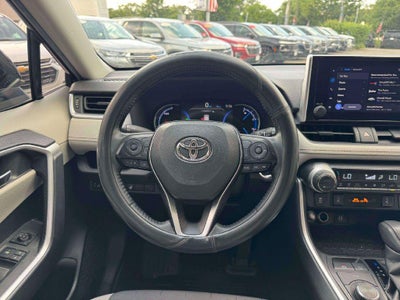 2023 Toyota RAV4 Hybrid XLE