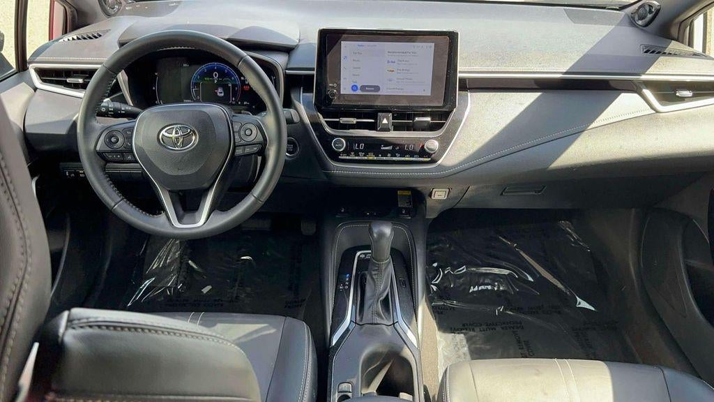 2025 Toyota Corolla Hatchback XSE