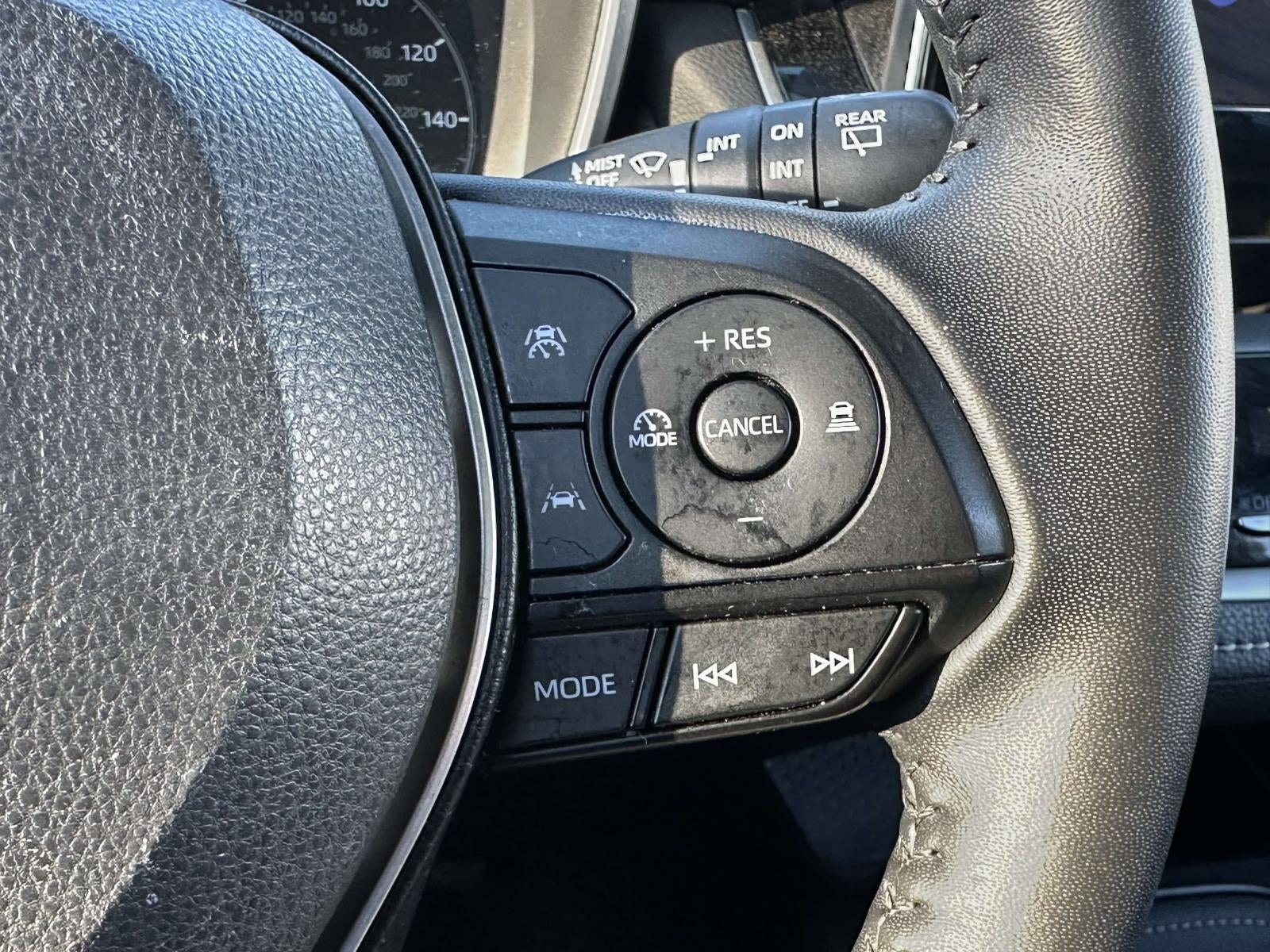 2024 Toyota Corolla Hatchback SE