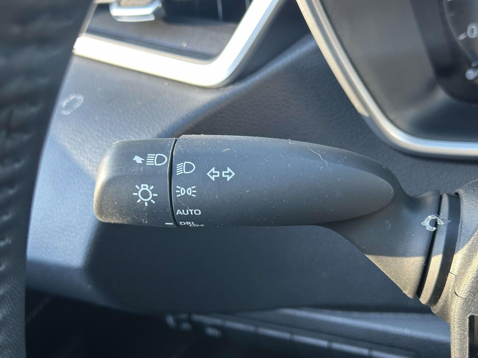 2024 Toyota Corolla Hatchback SE